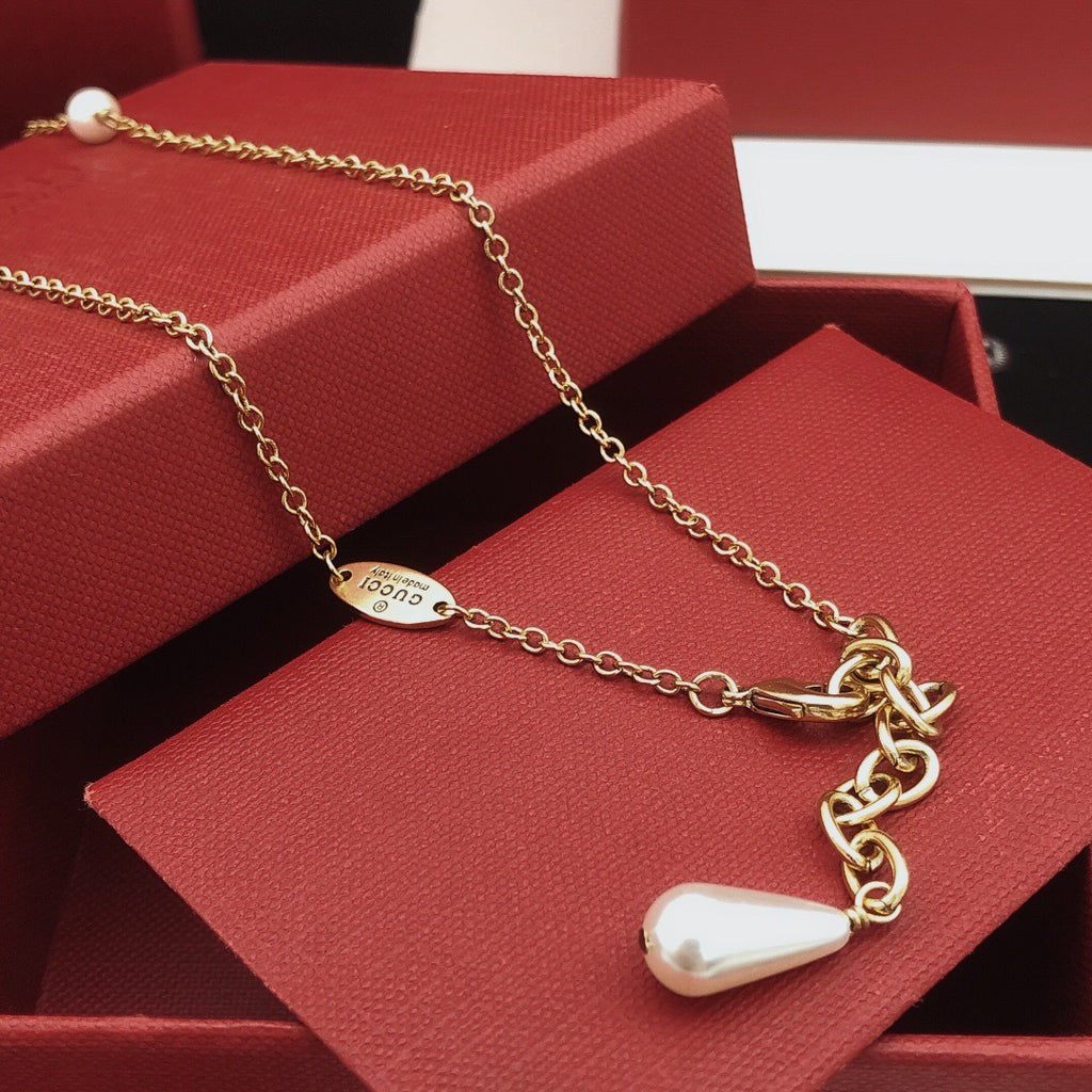Gucci Interlocking G Pearl Necklace - album image 3