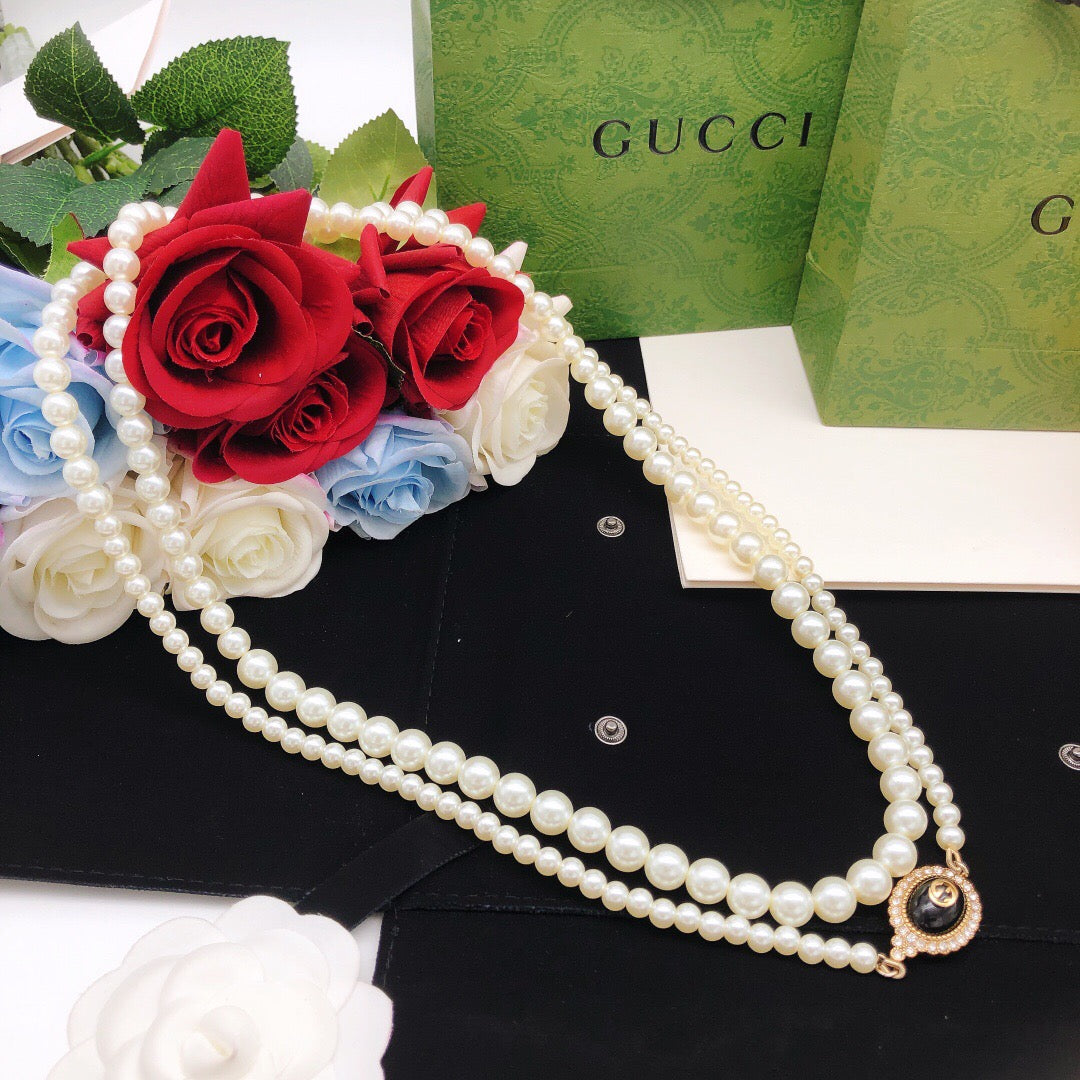 Gucci Pearl Necklace - album image 5