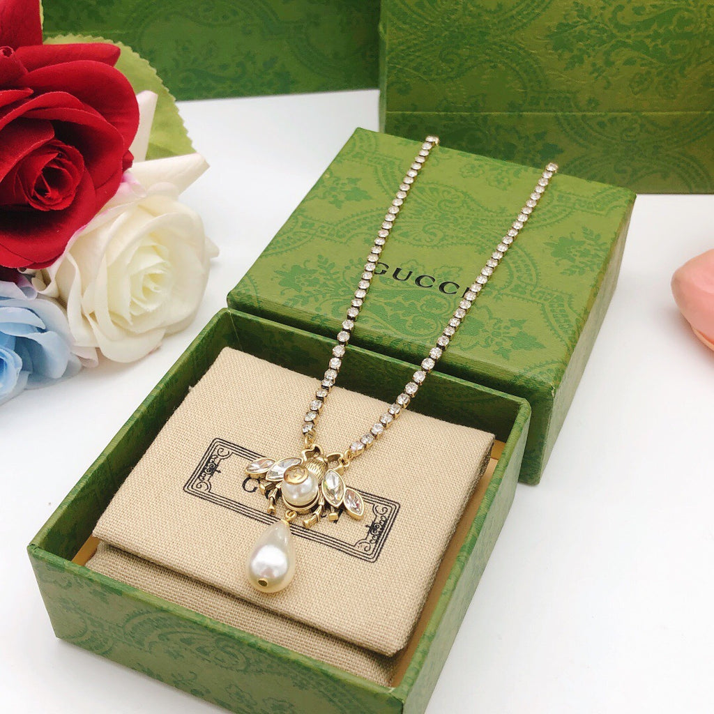 Gucci Bee Necklace - album image 7
