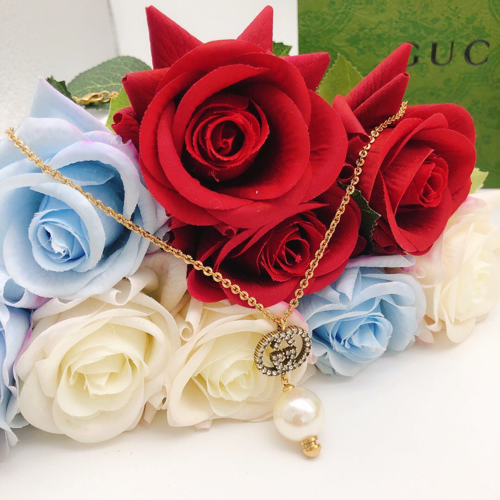 Gucci Interlocking G Pearl Necklace - album image 8