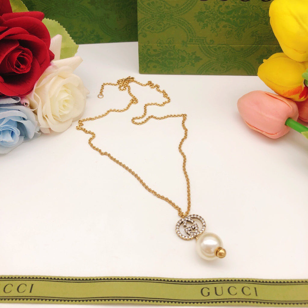 Gucci Interlocking G Pearl Necklace - album image 7