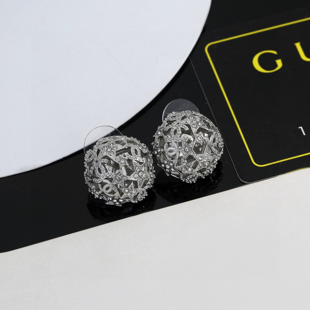 Chanel Star Circular Openwork Stud Earrings - album image 4