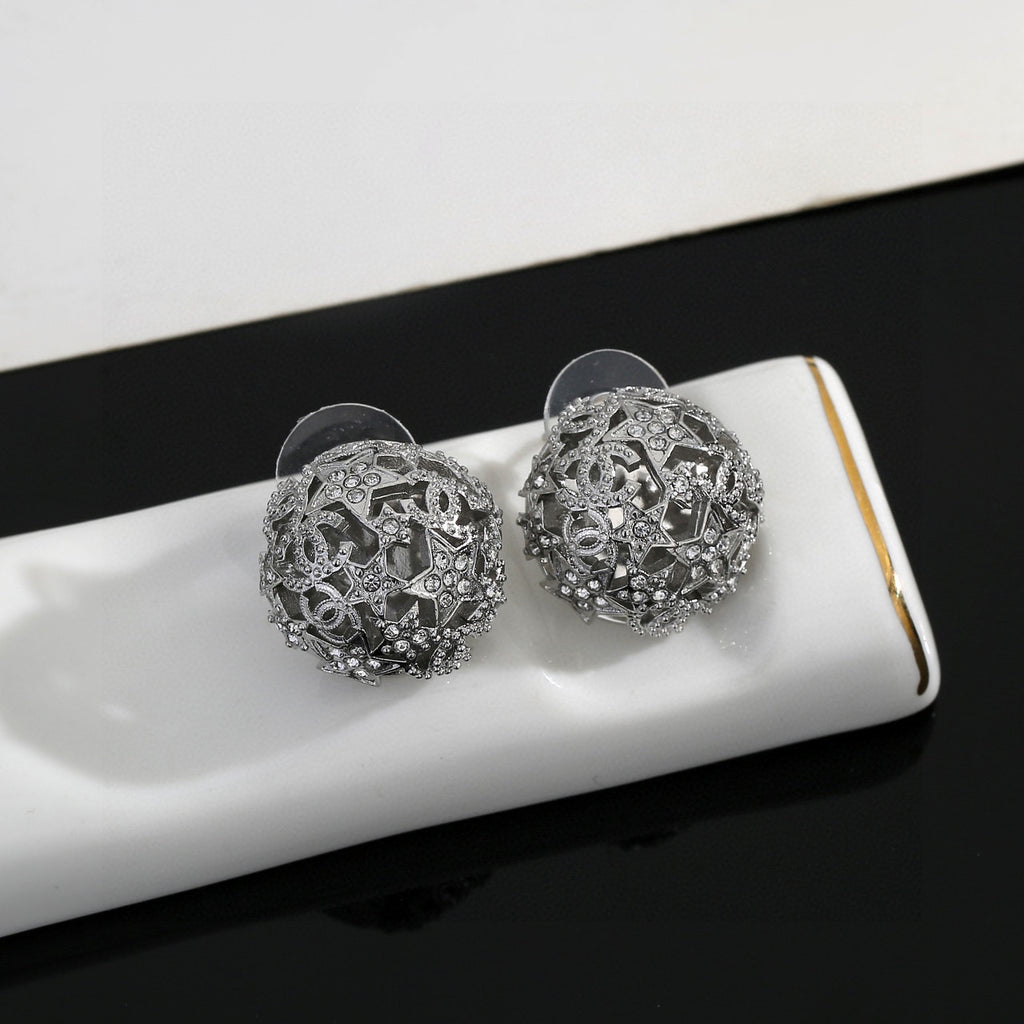 Chanel Star Circular Openwork Stud Earrings - album image 3