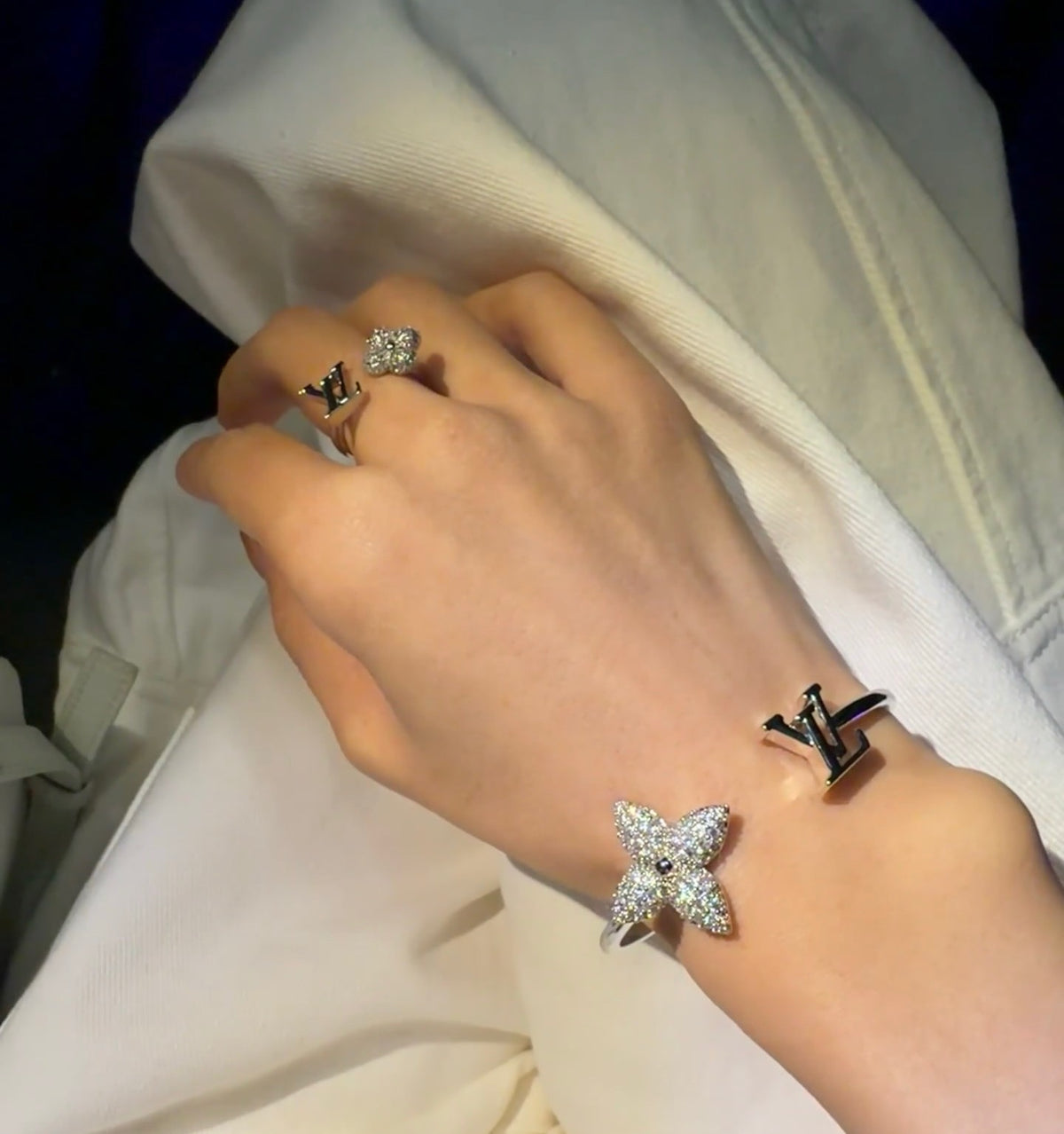 Louis Vuitton Clover LV Letter Bangle - album image 5