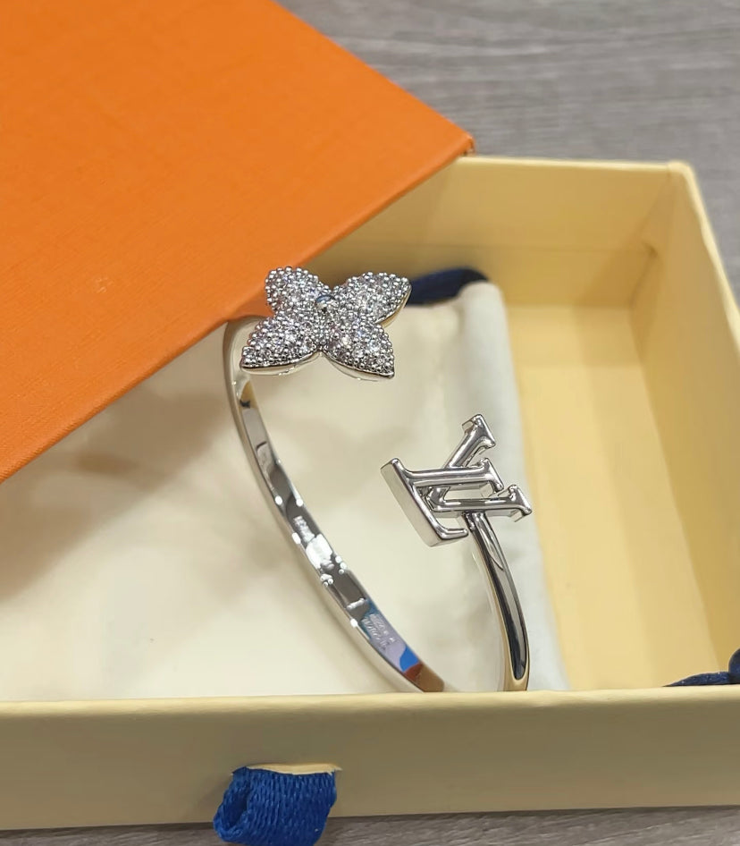 Louis Vuitton Clover LV Letter Bangle - album image 7