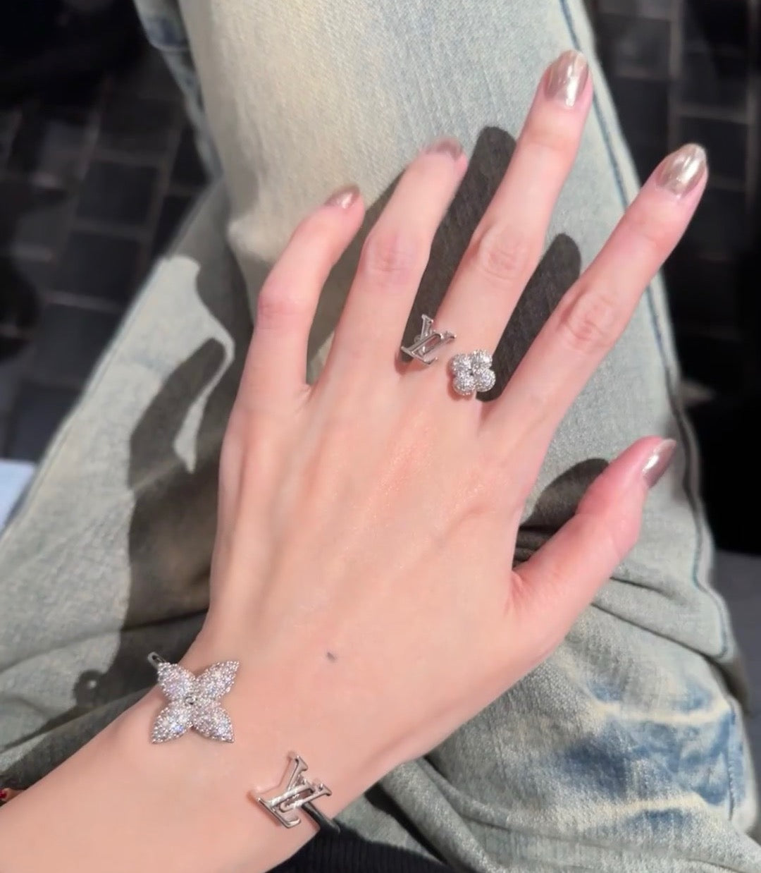 Louis Vuitton Clover LV Letter Bangle - album image 8