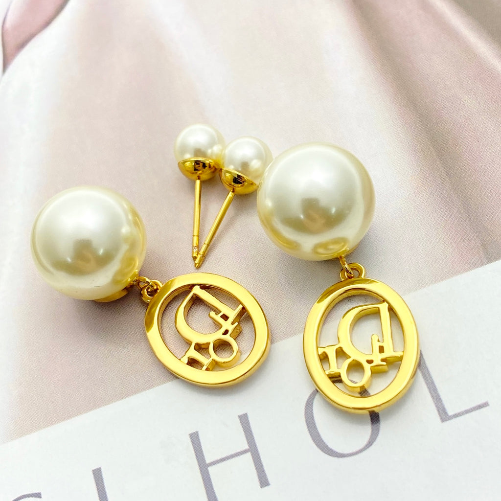 Dior Oval Charm Tribales Earrings - product image 3