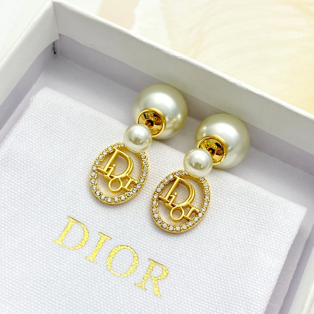 Dior Oval Charm Tribales Earrings - product image 4