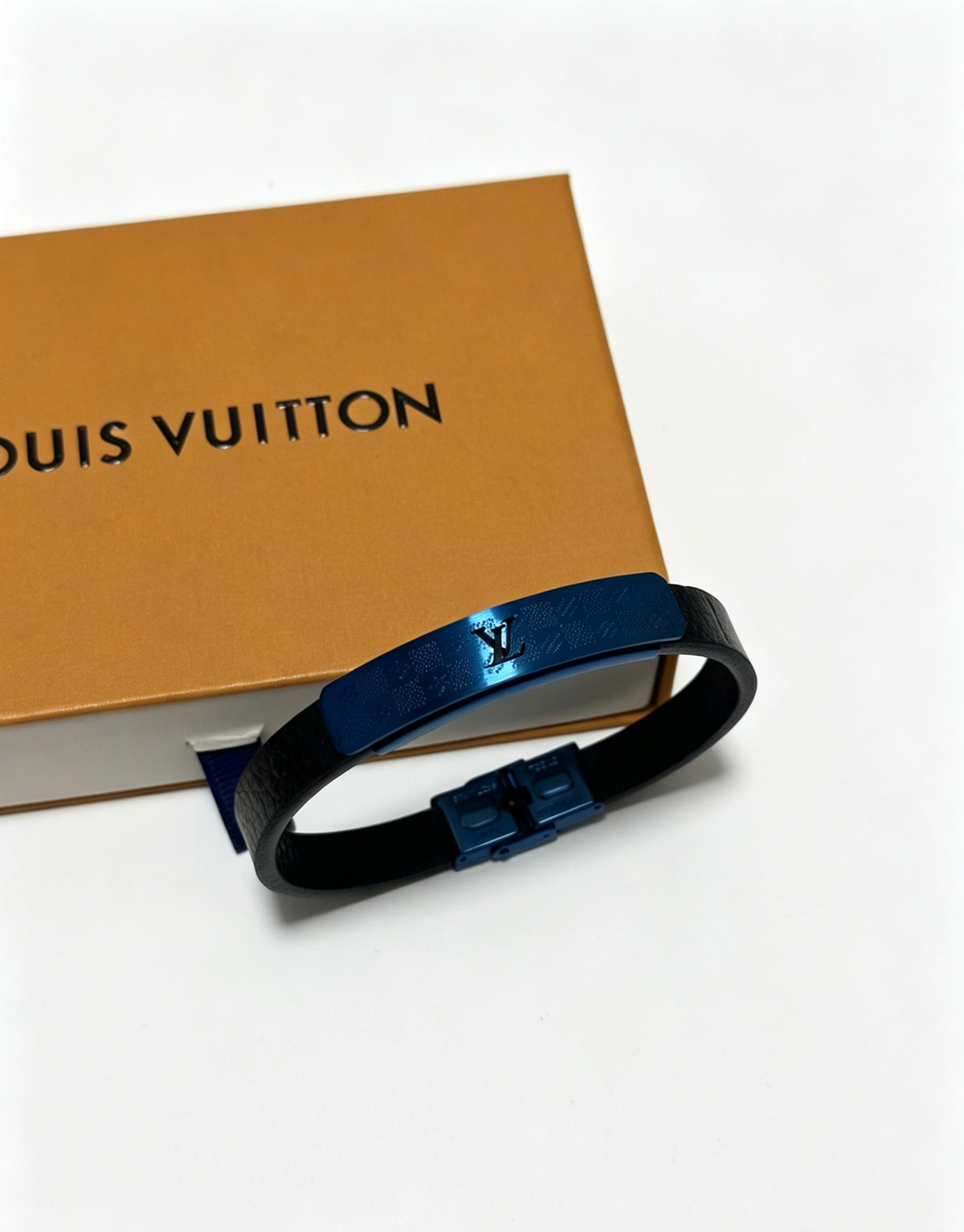 Louis Vuitton Blue Antiqued Leather Chain Bracelet - album image 2