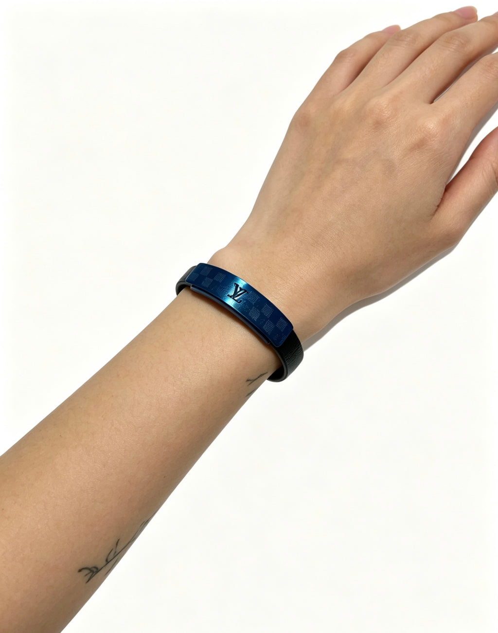 Louis Vuitton Blue Antiqued Leather Chain Bracelet - album image 5
