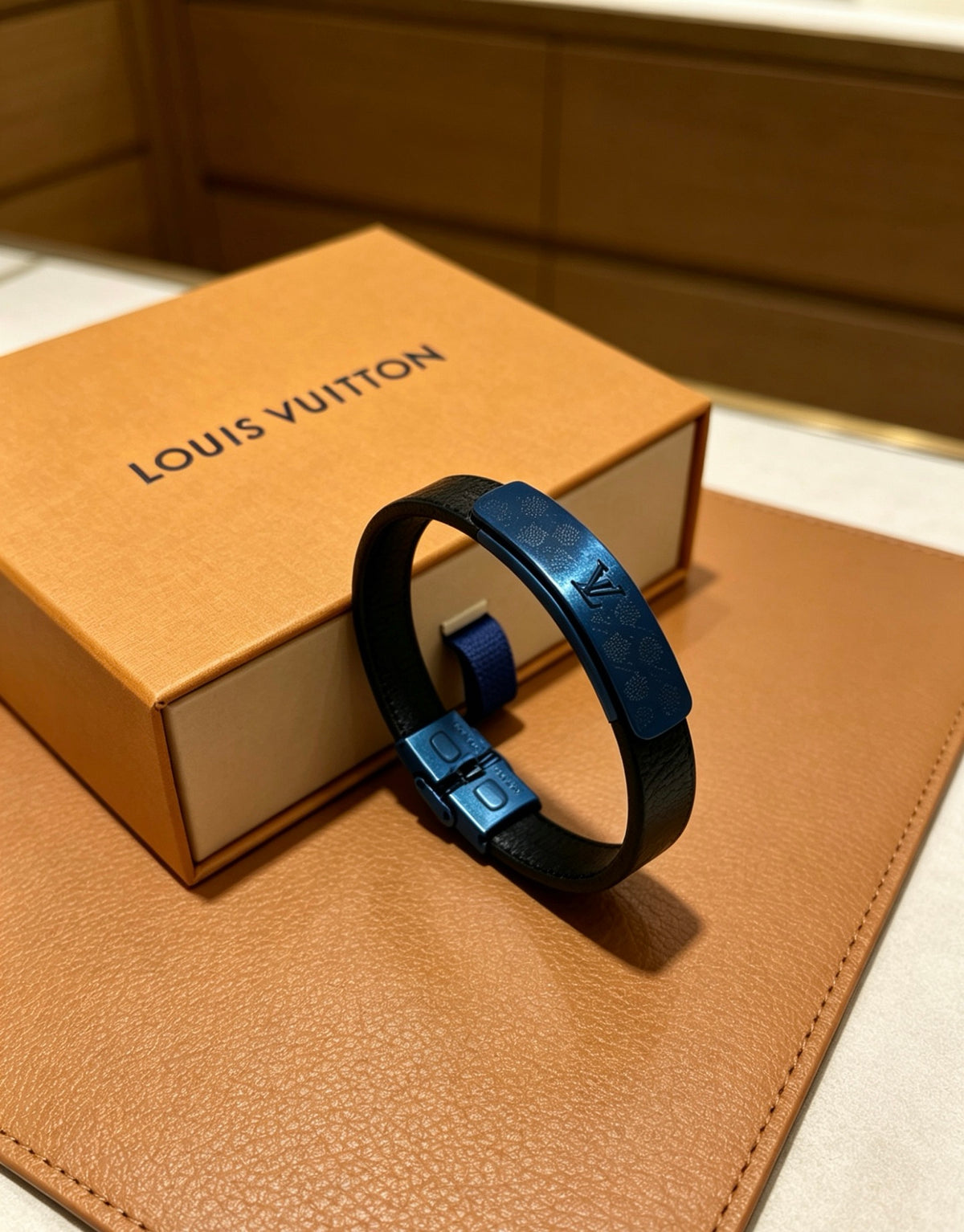 Louis Vuitton Blue Antiqued Leather Chain Bracelet - album image 10