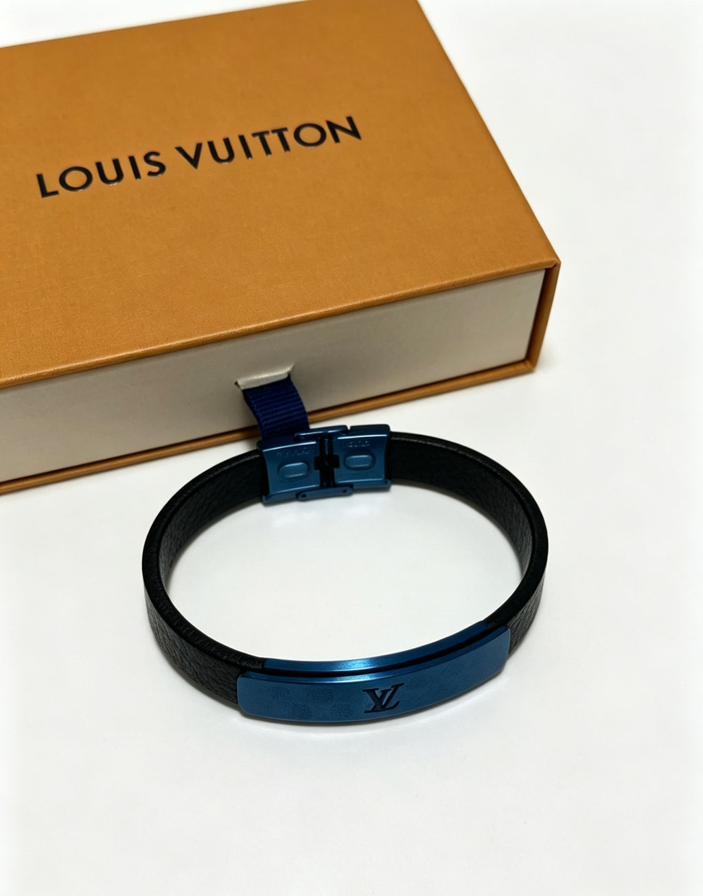 Louis Vuitton Blue Antiqued Leather Chain Bracelet - album image 7