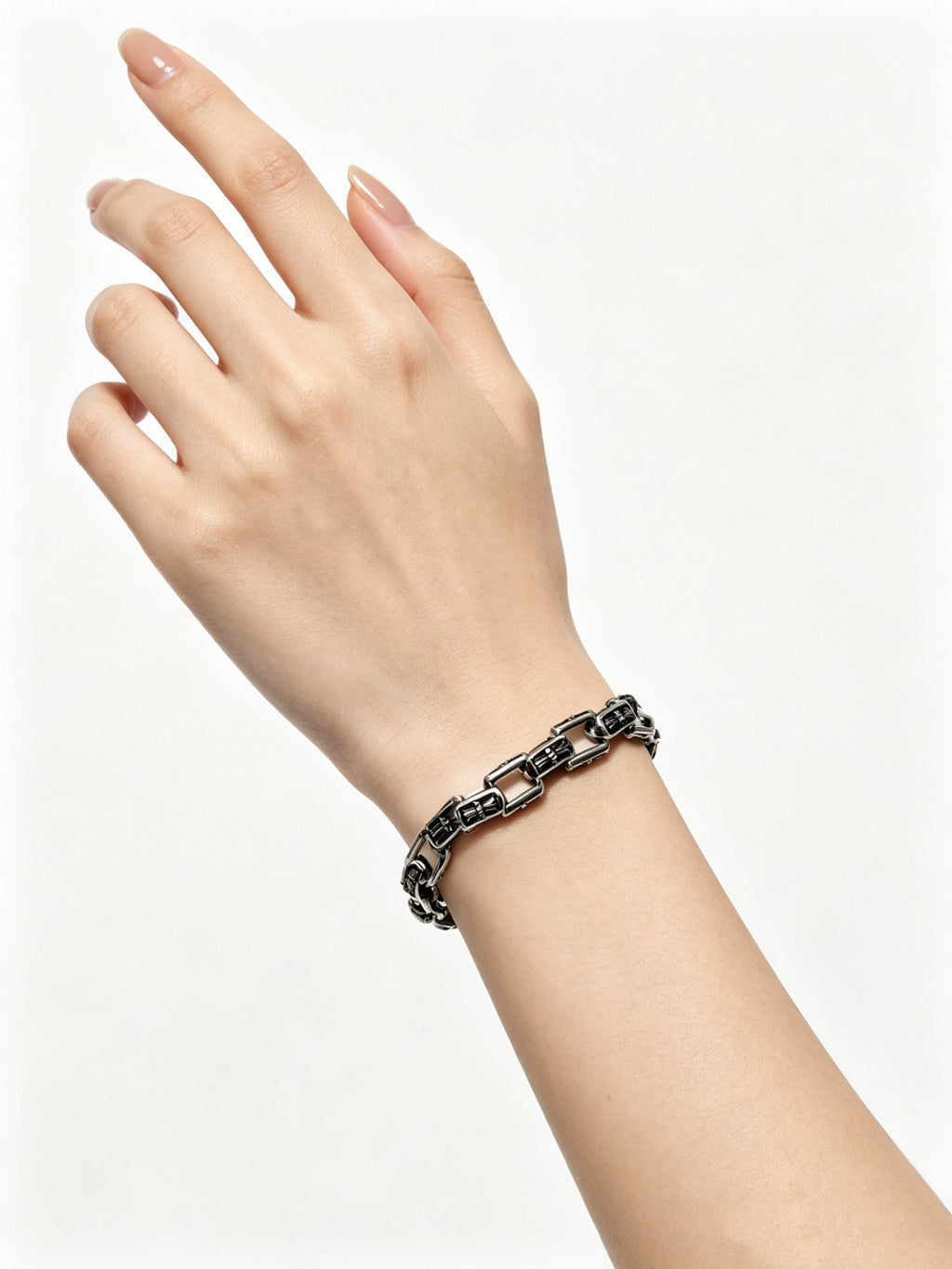 Chrome Hearts Dark Oval Link Wrist Bracelet - album image 9