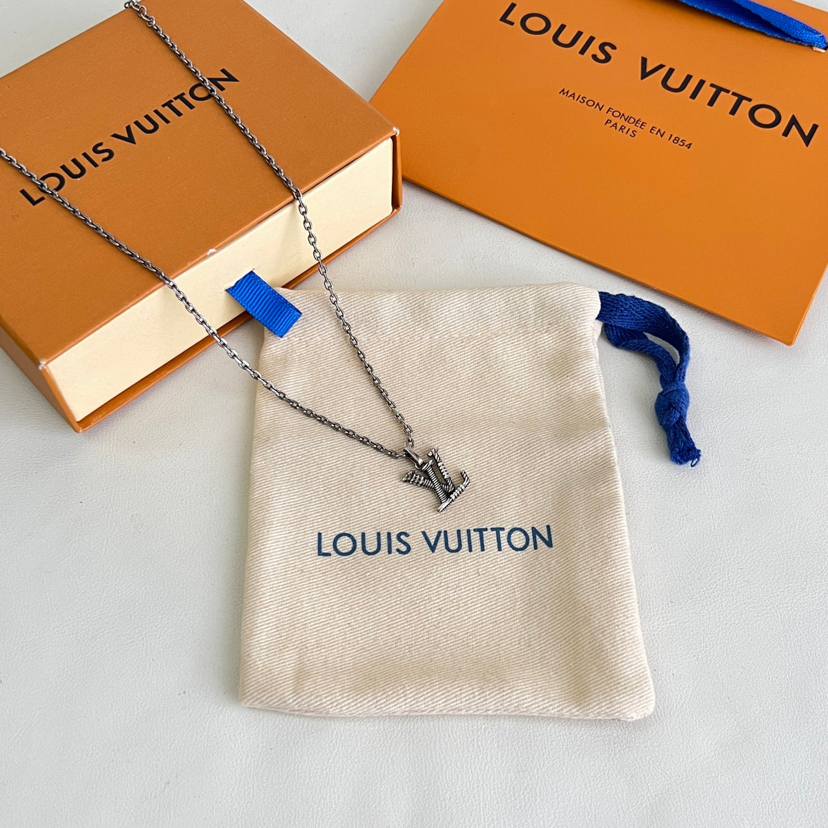 Louis Vuitton Silver-Tone LV Pendant Necklace - album image 4