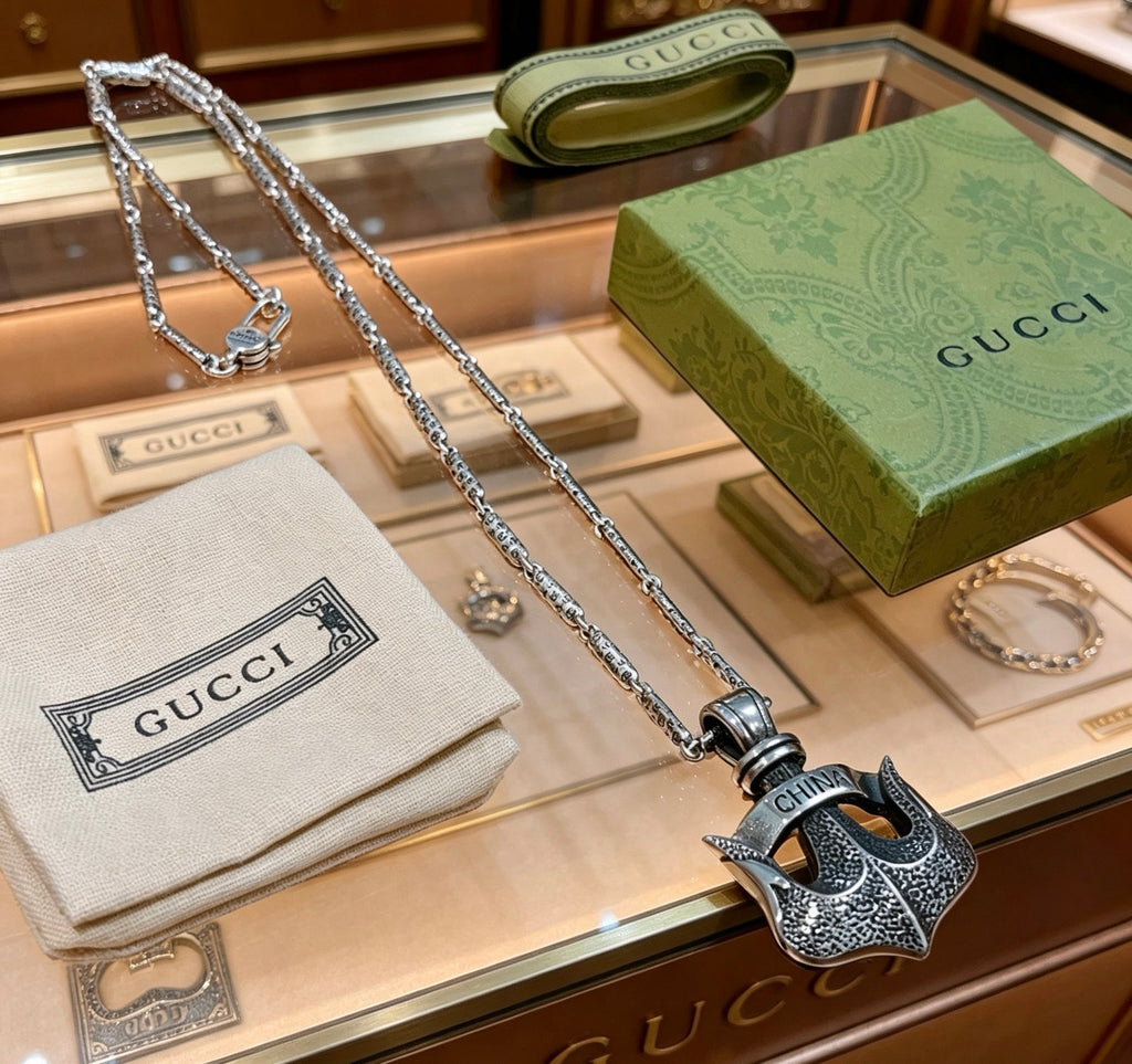 Gucci Anger Forest Interlocking G Antiqued Chain Necklace - album image 4