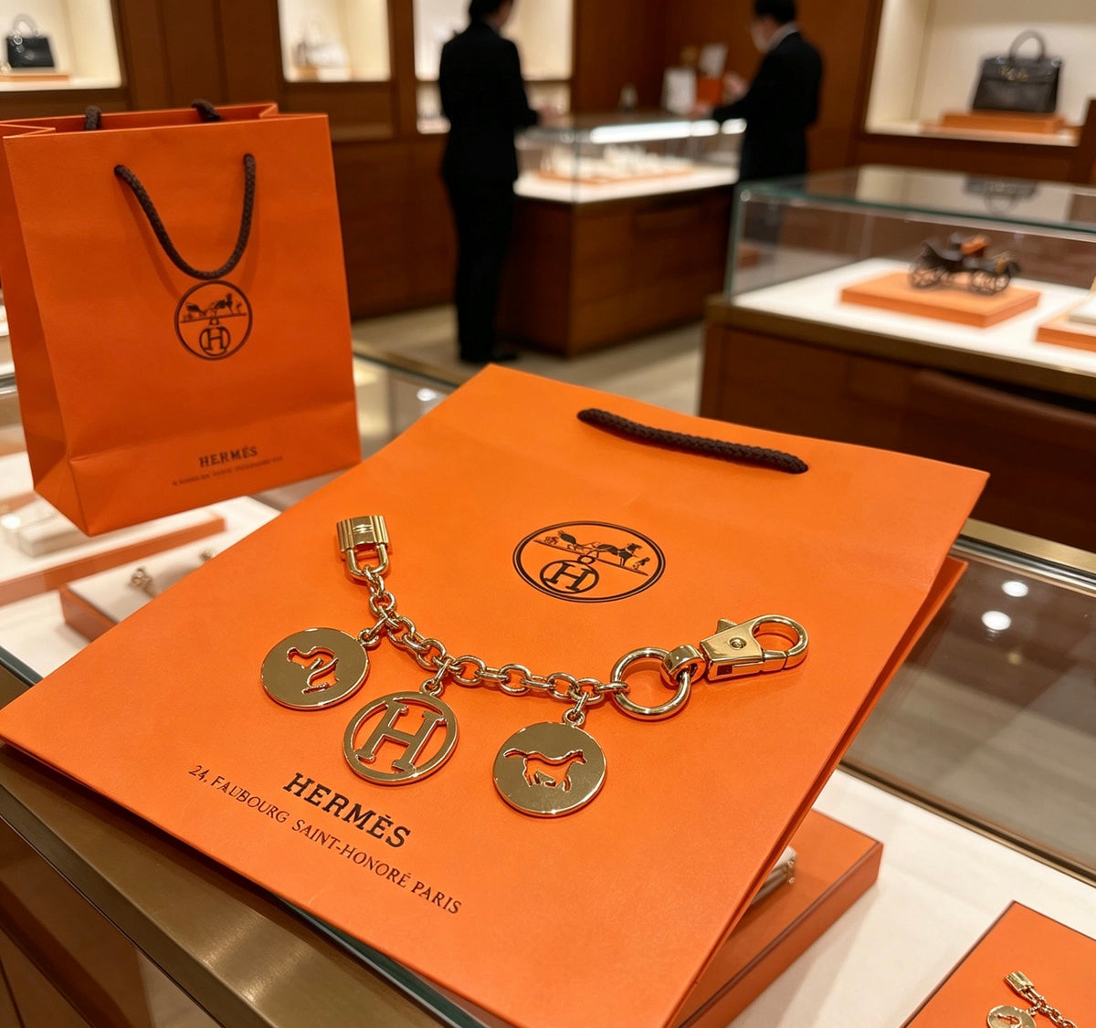 Hermès Gold-Tone H Disc Station Bracelet - album image 4