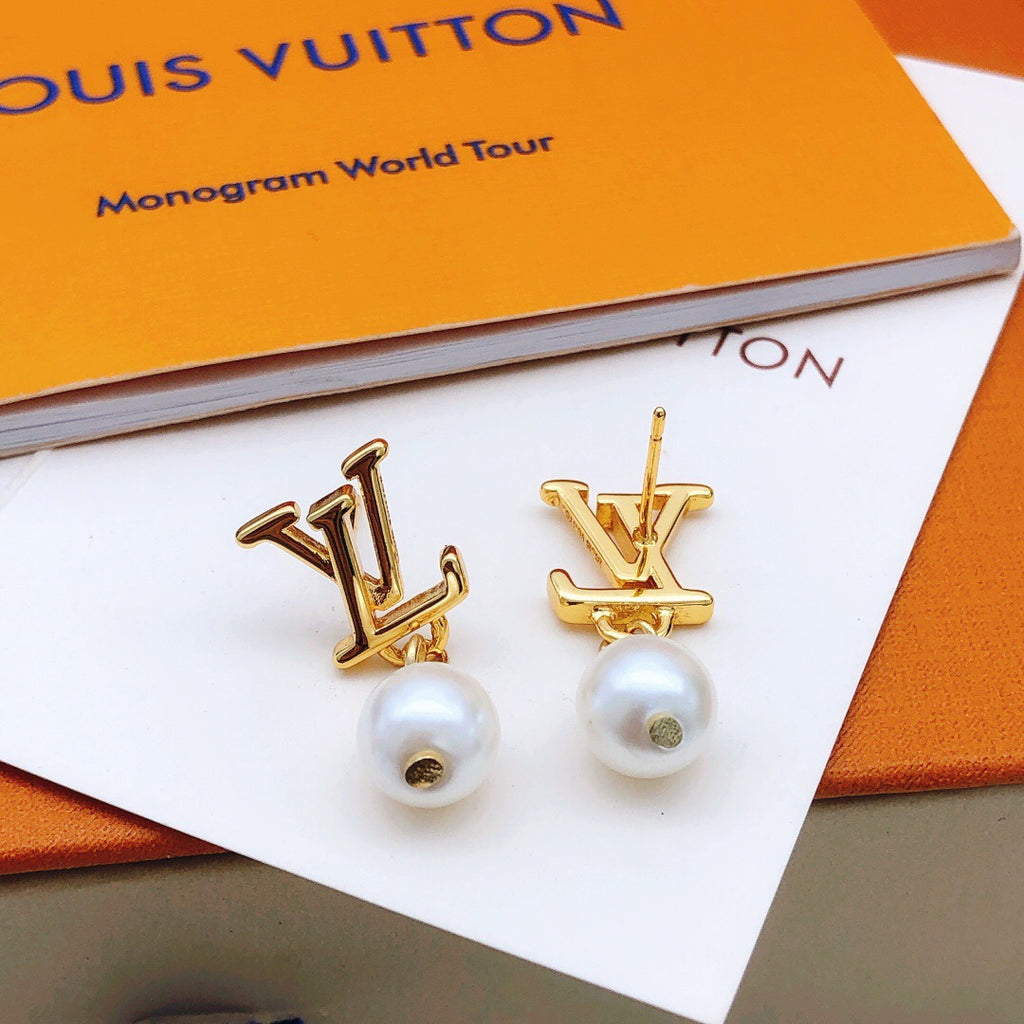 Louis Vuitton Pearl Earrings - album image 2