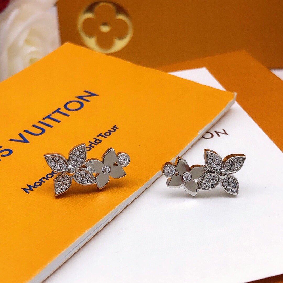 Louis Vuitton Star Monogram Crystal Accent Earrings - album image 9