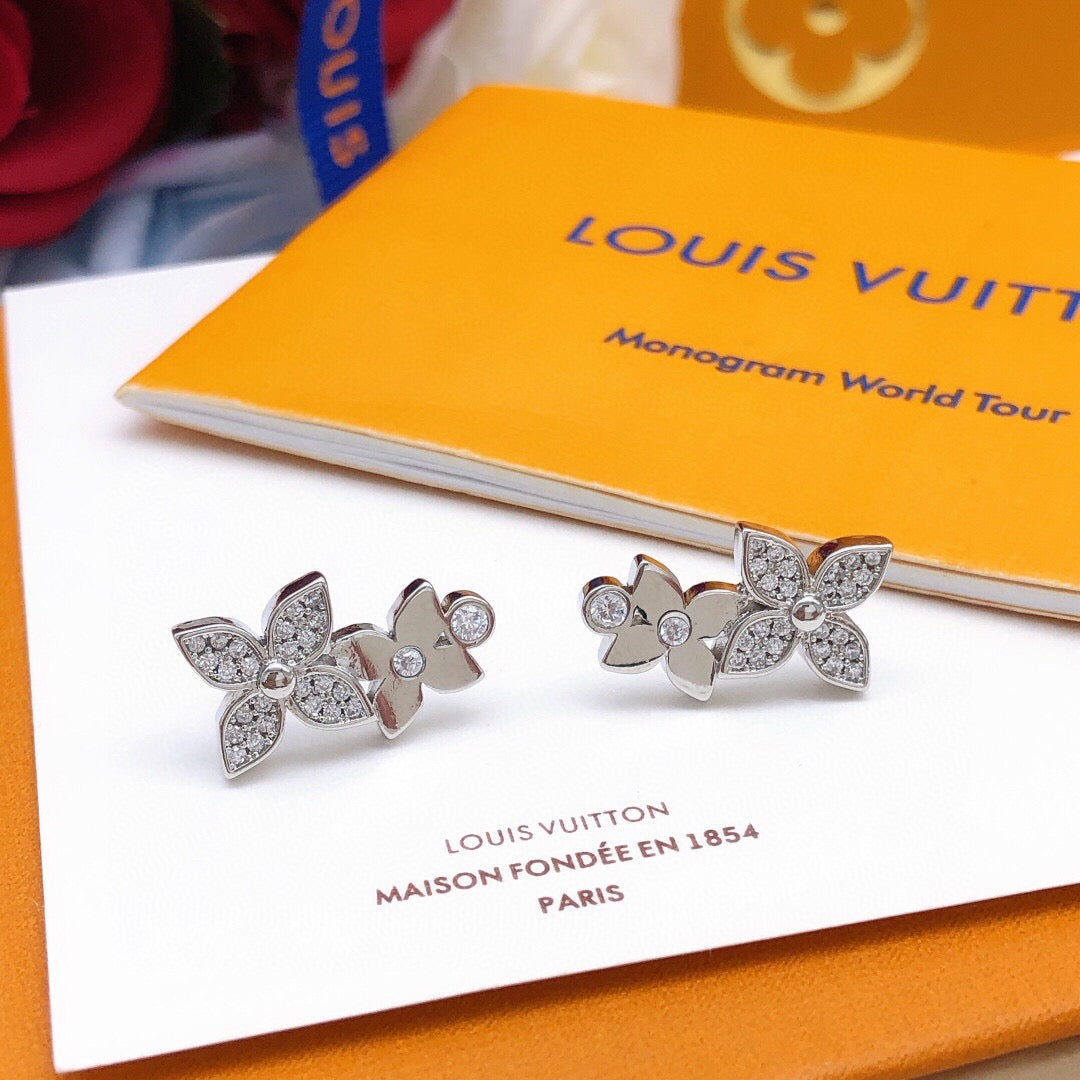 Louis Vuitton Star Monogram Crystal Accent Earrings - album image 8