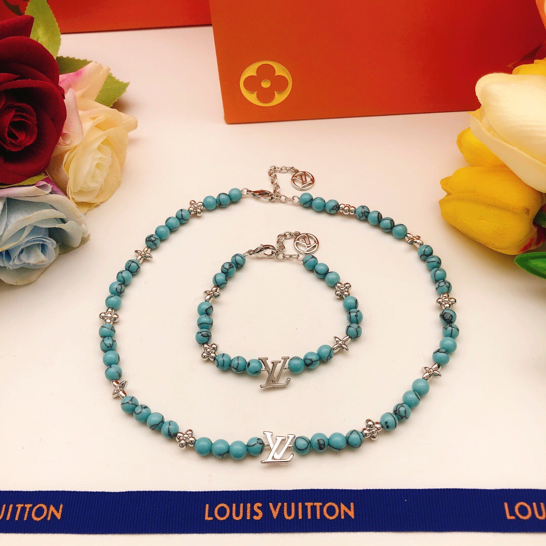 Louis Vuitton Blue Pearl Bracelet - album image 4