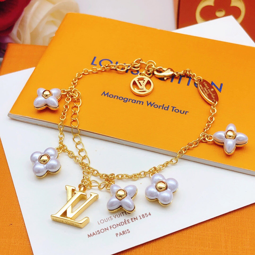Louis Vuitton White Flower Bracelet - album image 2