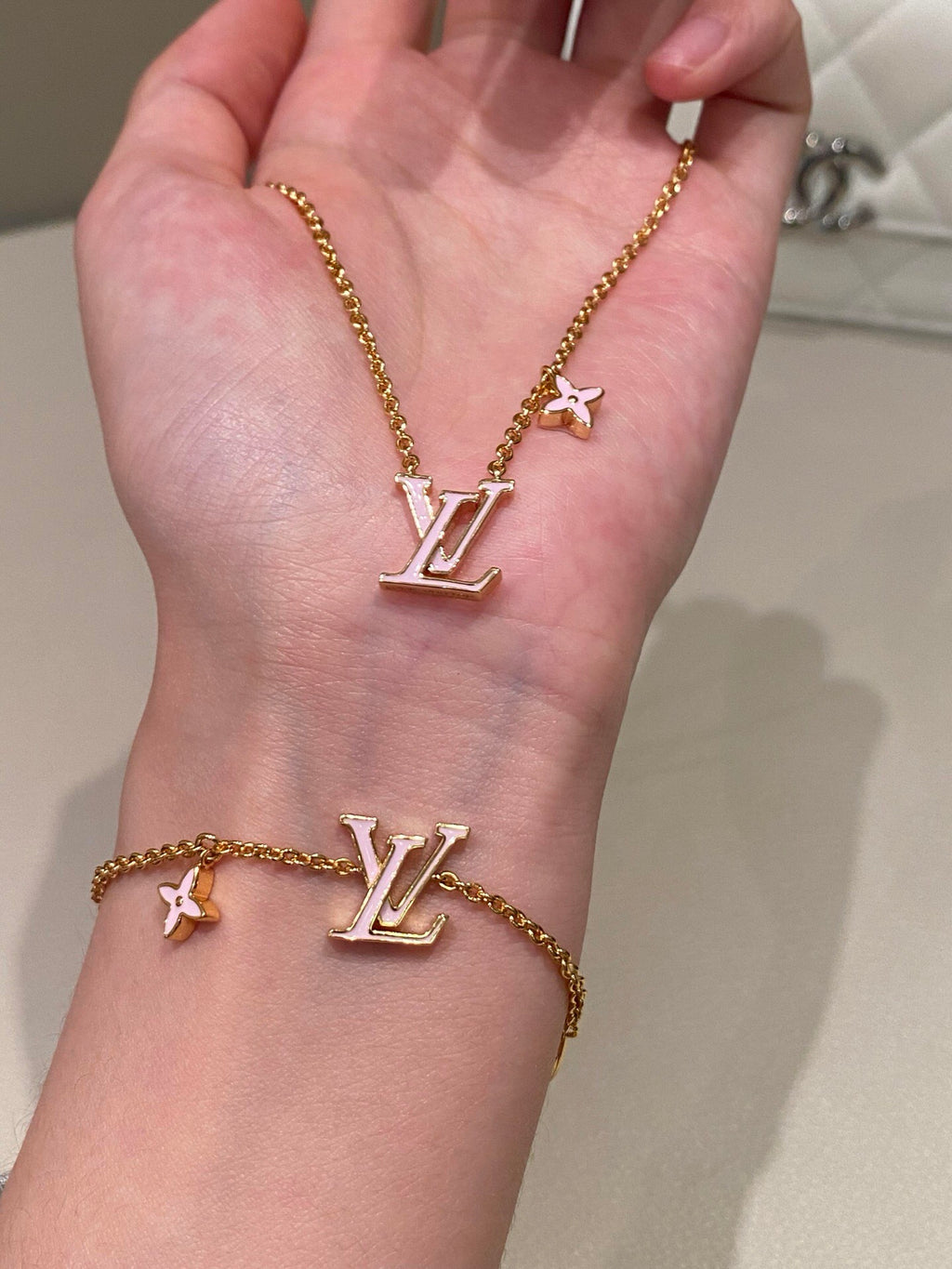 Louis Vuitton Pink Necklace - album image 10