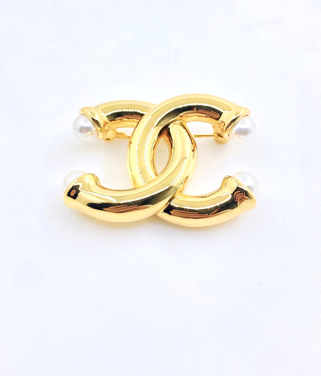 Chanel Pearl Polished Brooch - album image 1