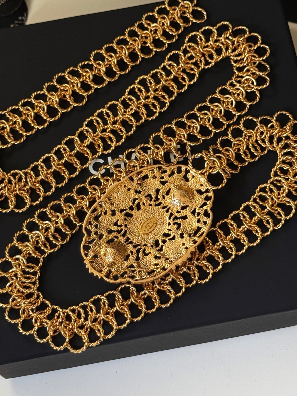 Chanel Gold-Tone Green Cabochon Chain Belt - album image 5