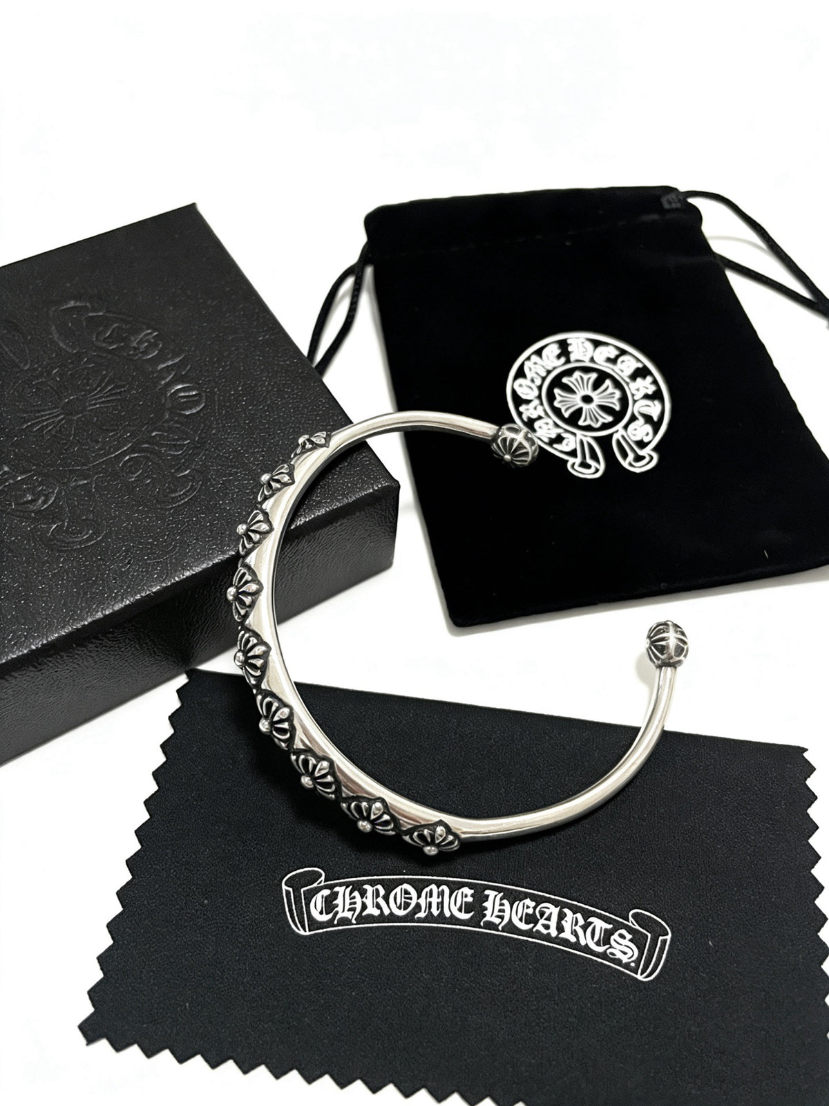 Chrome Hearts Dark Patterned Ball End Cuff - album image 7