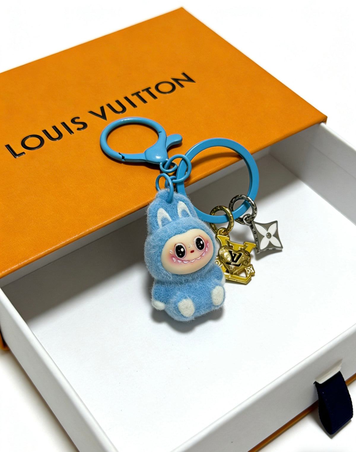 Louis Vuitton Blue Character Keychain with Ring and Star Charm - album image 3