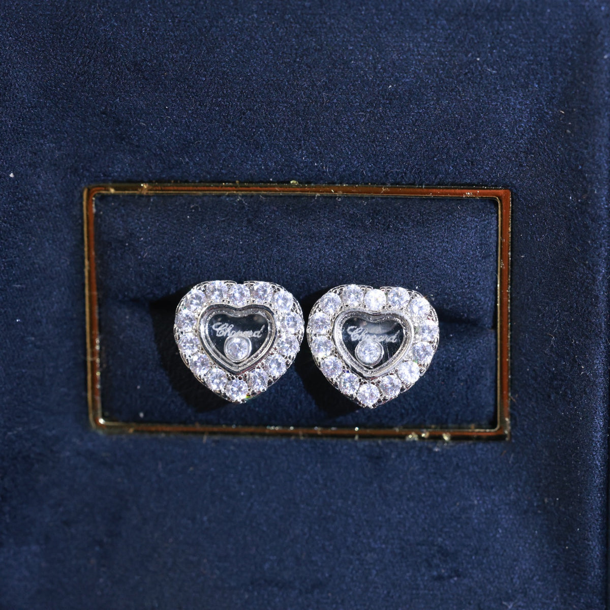 Chanel Antique Gold-Tone Rose Rose Gold-Tone Heart Crystal Accent Stud Earrings - album image 4