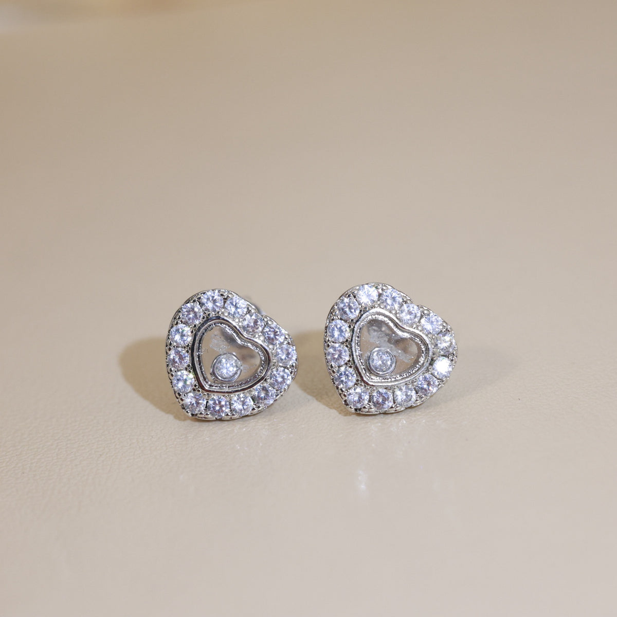 Chanel Antique Gold-Tone Rose Rose Gold-Tone Heart Crystal Accent Stud Earrings - album image 8