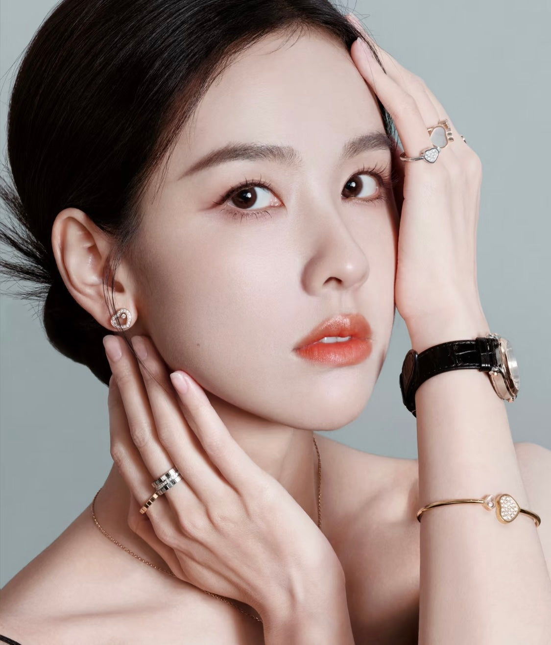 Chanel Antique Gold-Tone Rose Rose Gold-Tone Heart Crystal Accent Stud Earrings - album image 2
