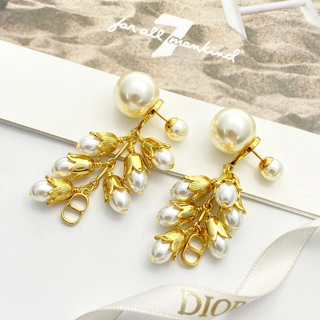 Dior Tribales Grape-Cluster Pearl-Look Earrings - product image 2