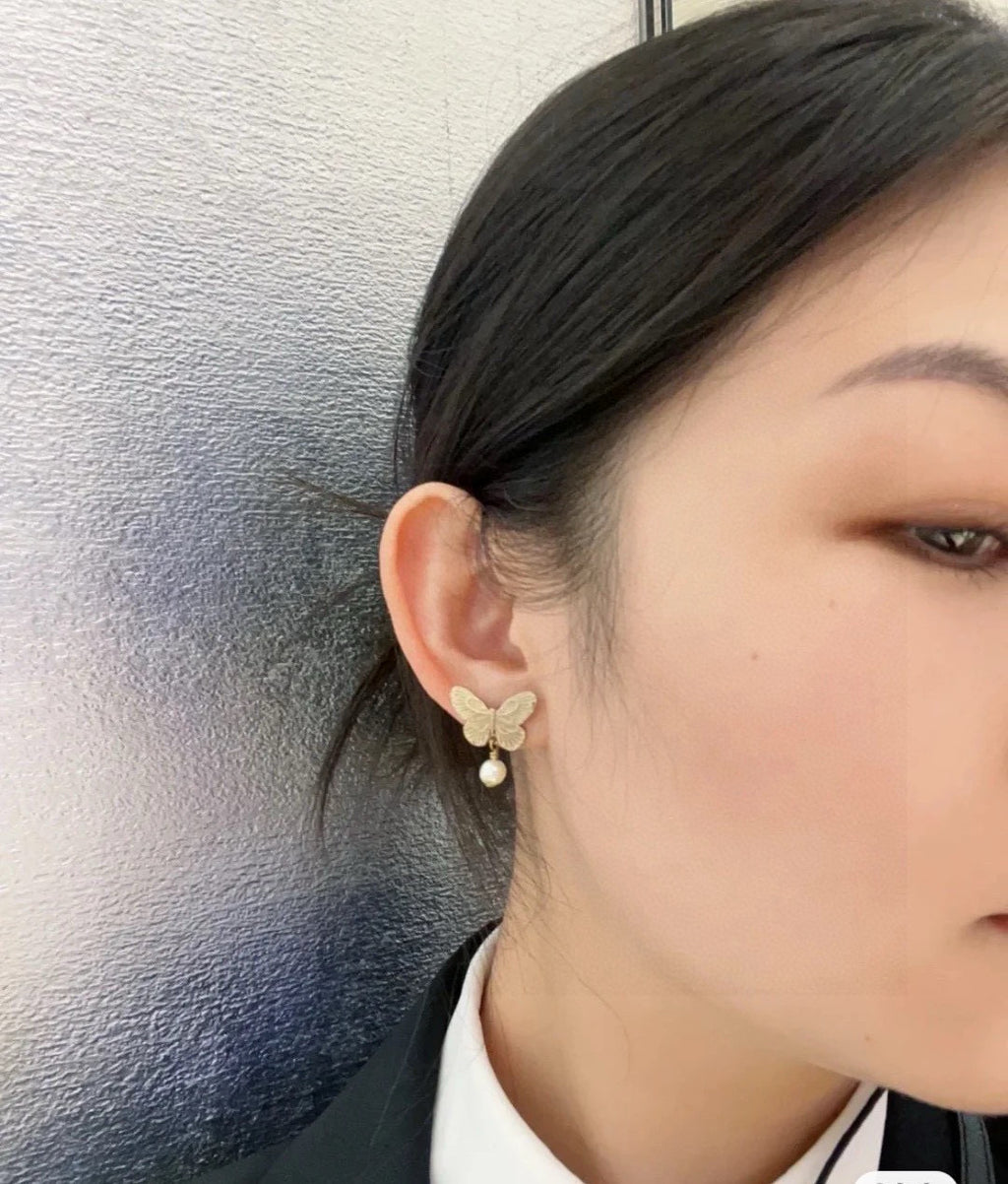 Dior Asymmetric Butterfly Earrings - product image 6