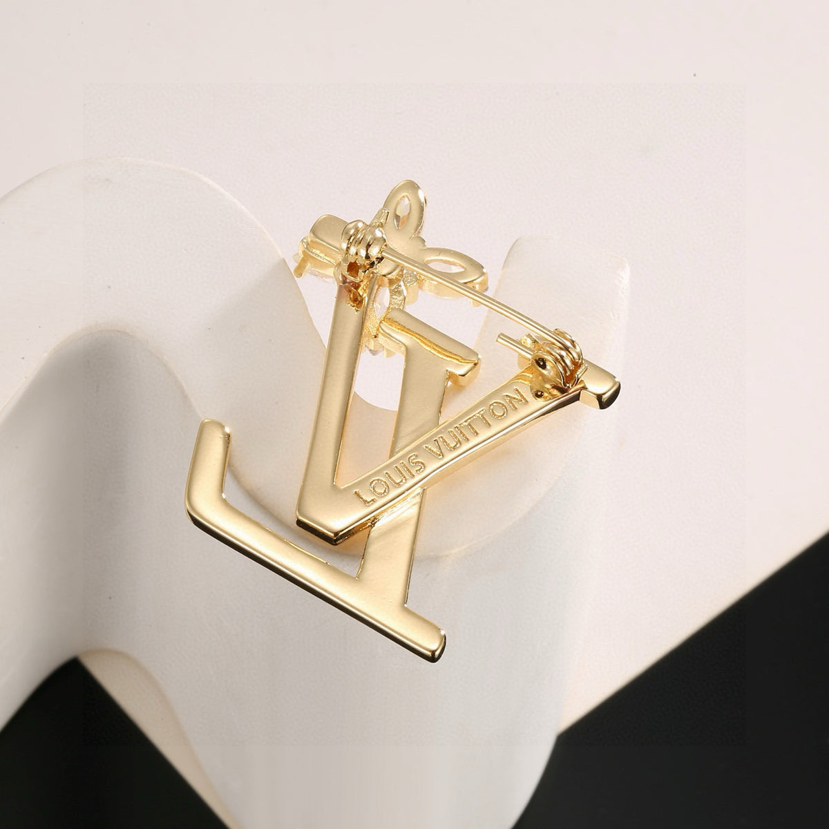 Louis Vuitton LV Letter Brooch - album image 5