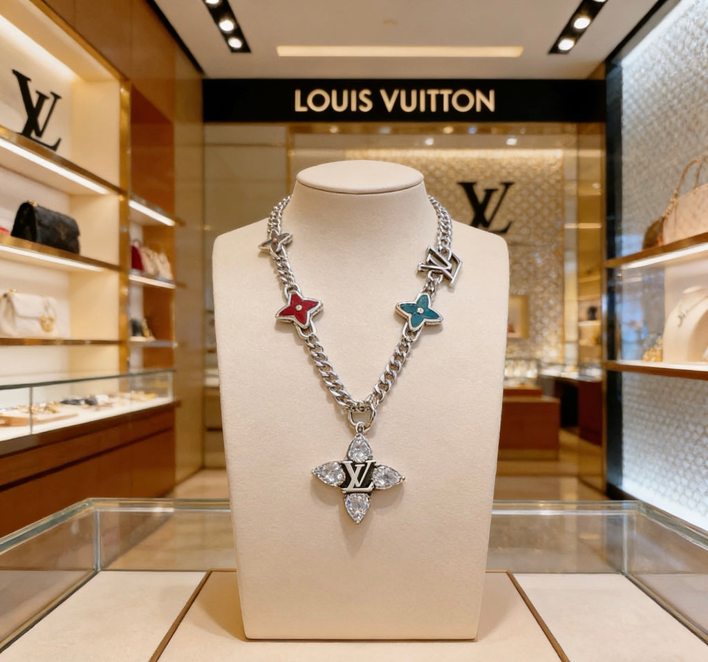 Louis Vuitton Silver-Tone Antiqued Chain Necklace - album image 2