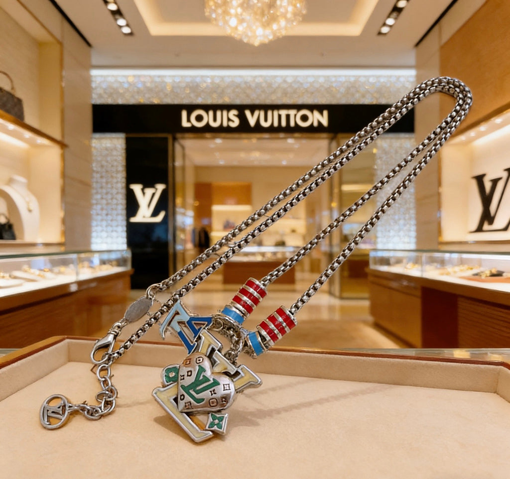 Louis Vuitton Silver-Tone Antiqued Chain Necklace - album image 3