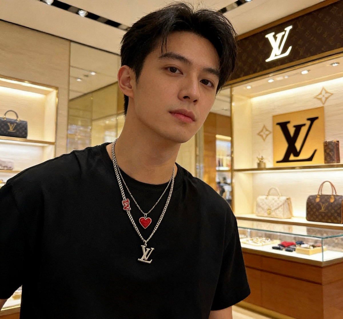 Louis Vuitton Silver-Tone Antiqued Chain Necklace - album image 9