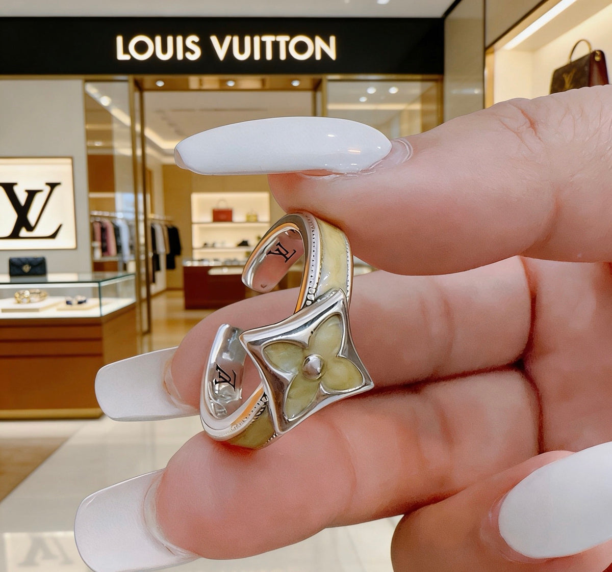 Louis Vuitton Silver-Tone Antiqued Ring - album image 8