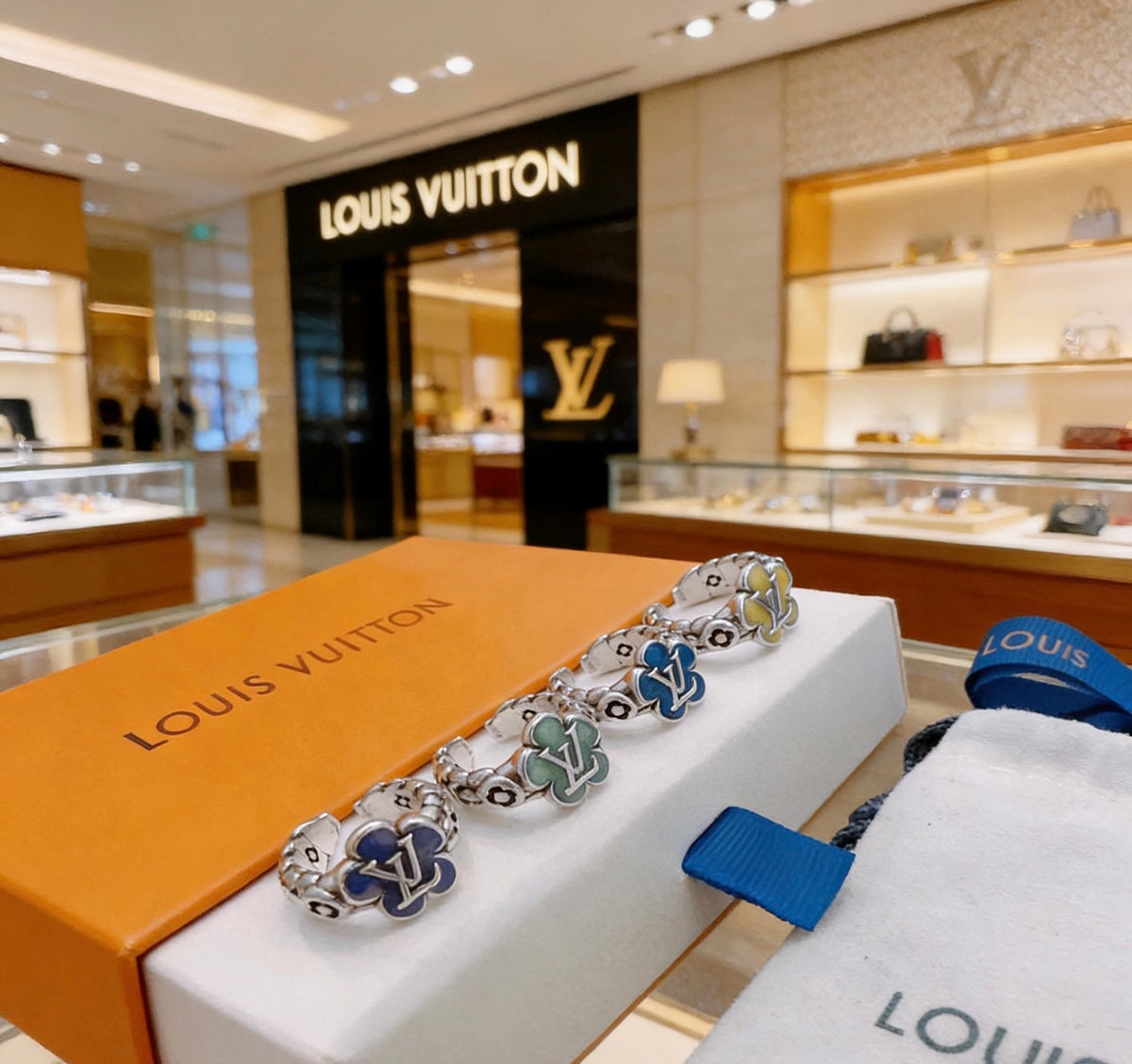 Louis Vuitton Silver-Tone Antiqued Ring - album image 3