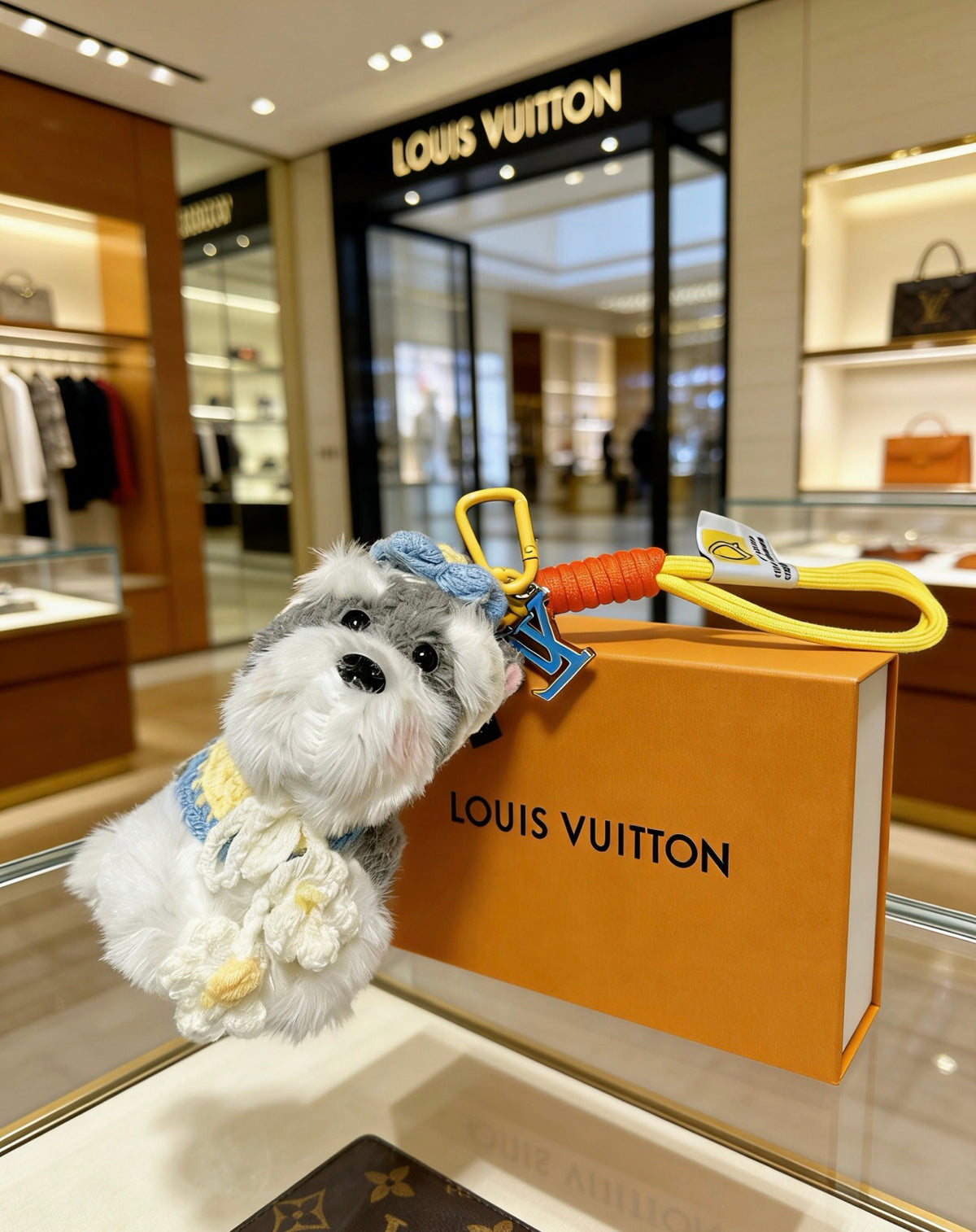 Louis Vuitton White Plush Character Bag Charm with Colorful Flower Headpiece - album image 7