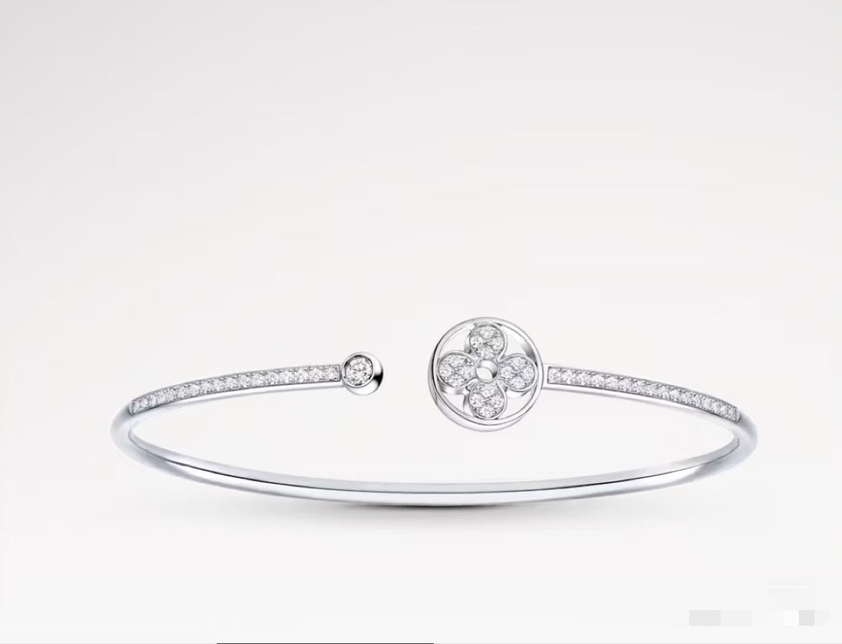 Louis Vuitton Clover Bangle - album image 1