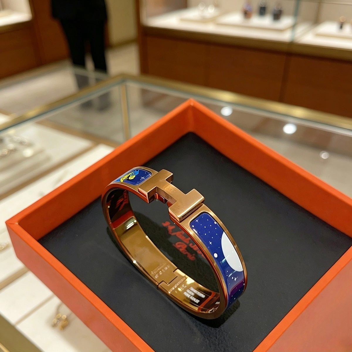 Hermès Gold-Tone Blue Printed H-Clasp Bangle - album image 5