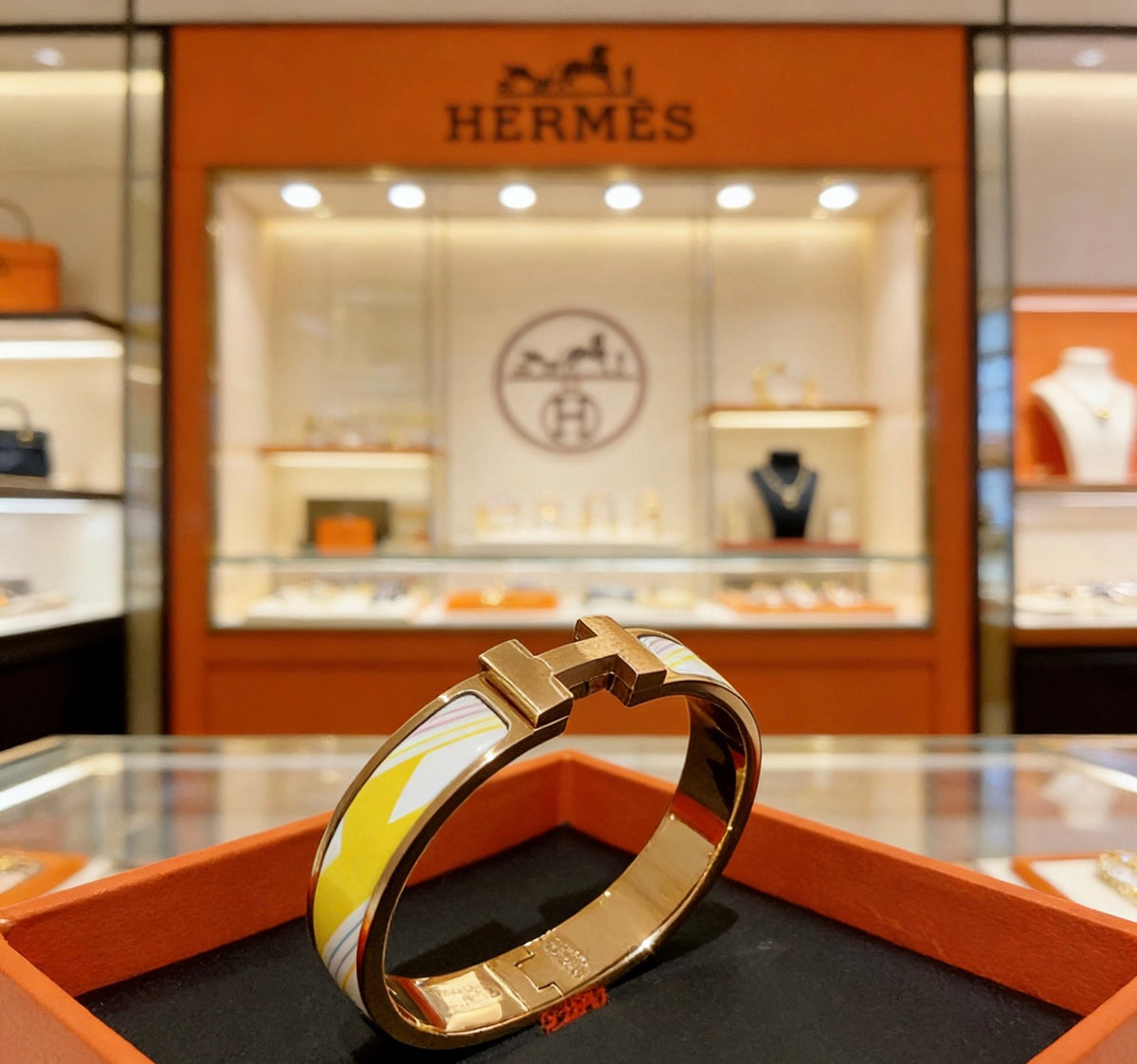 Hermès Gold-Tone White Printed H-Clasp Bangle - album image 5