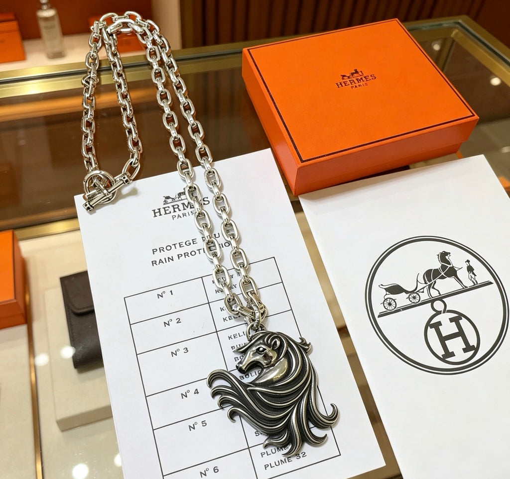 Hermès Silver-Tone Seahorse Pendant Necklace - album image 4