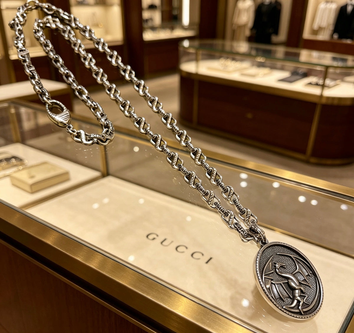 Gucci Anger Forest Interlocking G Antiqued Chain Necklace - album image 4