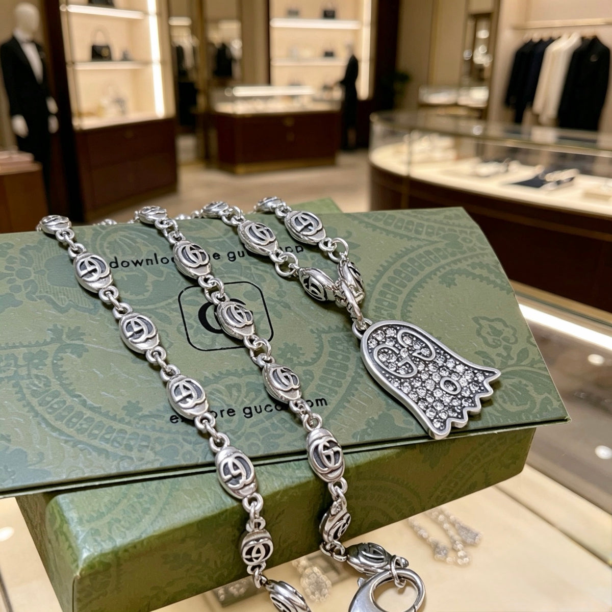Gucci Anger Forest Interlocking G Antique Silver-Tone Silver-Tone Antiqued Chain Necklace - album image 5