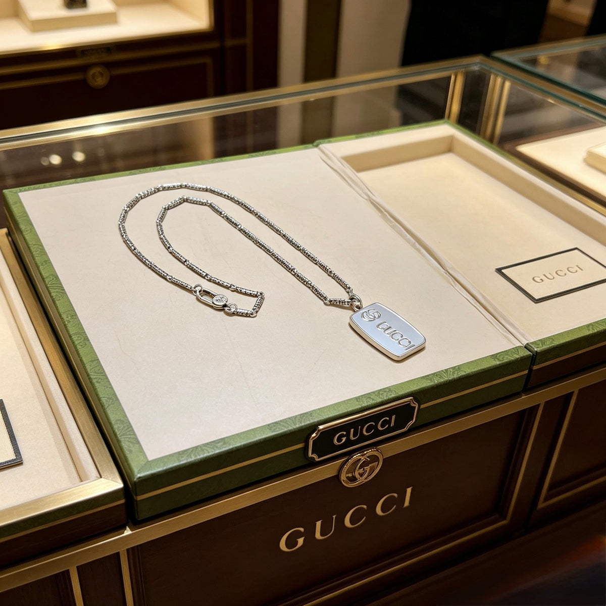 Gucci Anger Forest Interlocking G Antiqued Chain Necklace - album image 6