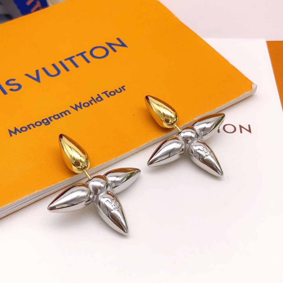 Louis Vuitton Two-Tone Monogram Polished Earrings - album image 5